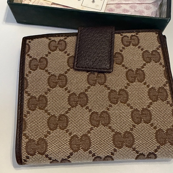Gucci Ophidia Monogram Wallet with Green and Red Accent - Picture 5 of 11
